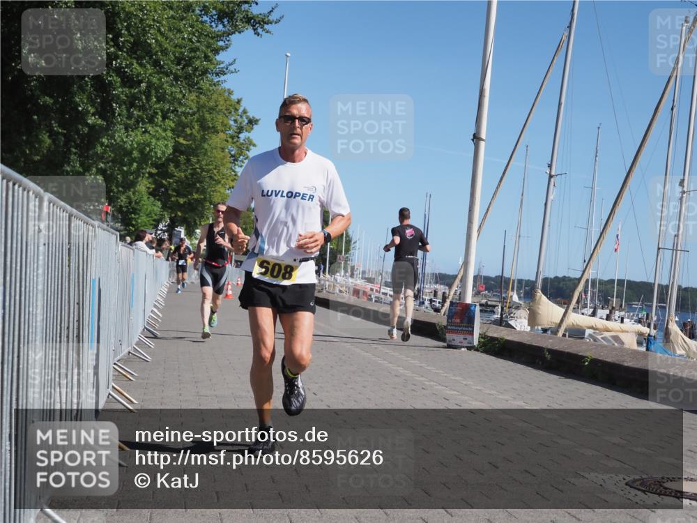 17.08.2025 - KN Förde Triathlon 2025 KatJ http://msf.ph/oto/8595626 17.08.2025 11:43:23 Laufen 296, 608 meine-sportfotos.de