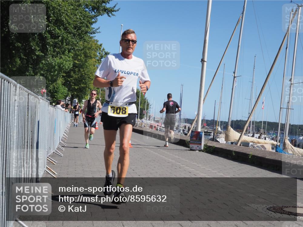 17.08.2025 - KN Förde Triathlon 2025 KatJ http://msf.ph/oto/8595632 17.08.2025 11:43:23 Laufen 296, 608 meine-sportfotos.de