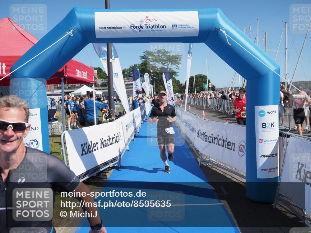 17.08.2025 - KN Förde Triathlon 2025 MichiJ http://msf.ph/oto/8595635 17.08.2025 12:04:40 Laufen 271, 280, 295, 309 meine-sportfotos.de