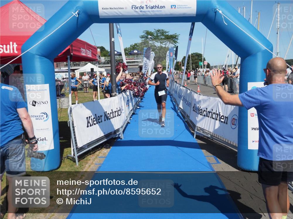 17.08.2025 - KN Förde Triathlon 2025 MichiJ http://msf.ph/oto/8595652 17.08.2025 13:56:56 Laufen 500 meine-sportfotos.de