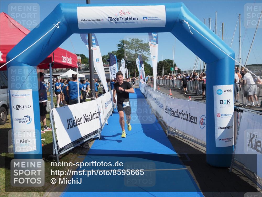 17.08.2025 - KN Förde Triathlon 2025 MichiJ http://msf.ph/oto/8595665 17.08.2025 12:04:42 Laufen 271, 280, 295, 309 meine-sportfotos.de