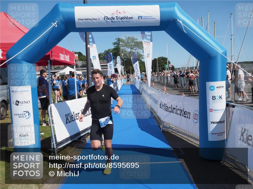 17.08.2025 - KN Förde Triathlon 2025 MichiJ http://msf.ph/oto/8595695 17.08.2025 12:04:43 Laufen 271, 280, 295, 309 meine-sportfotos.de
