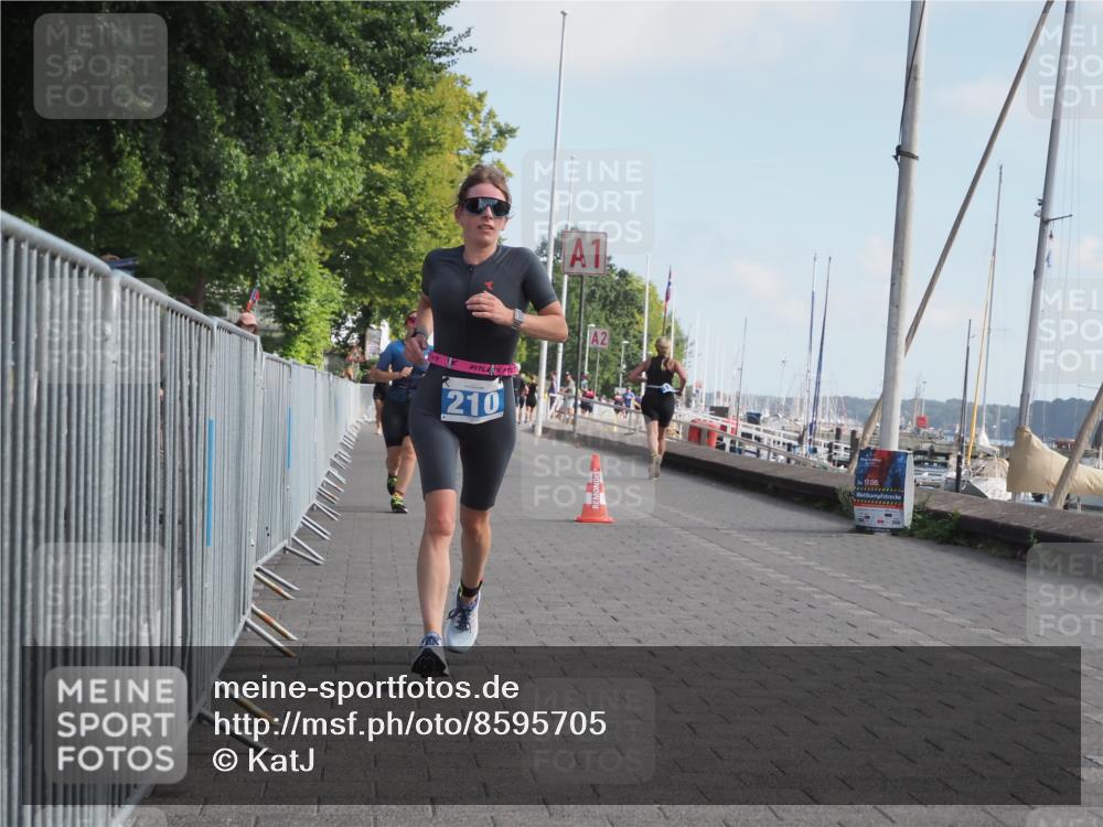17.08.2025 - KN Förde Triathlon 2025 KatJ http://msf.ph/oto/8595705 17.08.2025 10:24:48 Laufen 210, 234 meine-sportfotos.de