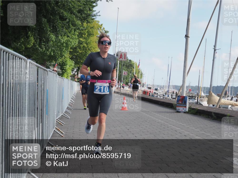17.08.2025 - KN Förde Triathlon 2025 KatJ http://msf.ph/oto/8595719 17.08.2025 10:24:48 Laufen 210, 234 meine-sportfotos.de