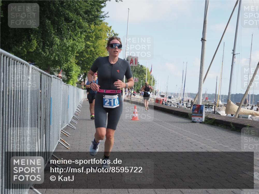 17.08.2025 - KN Förde Triathlon 2025 KatJ http://msf.ph/oto/8595722 17.08.2025 10:24:48 Laufen 210, 234 meine-sportfotos.de