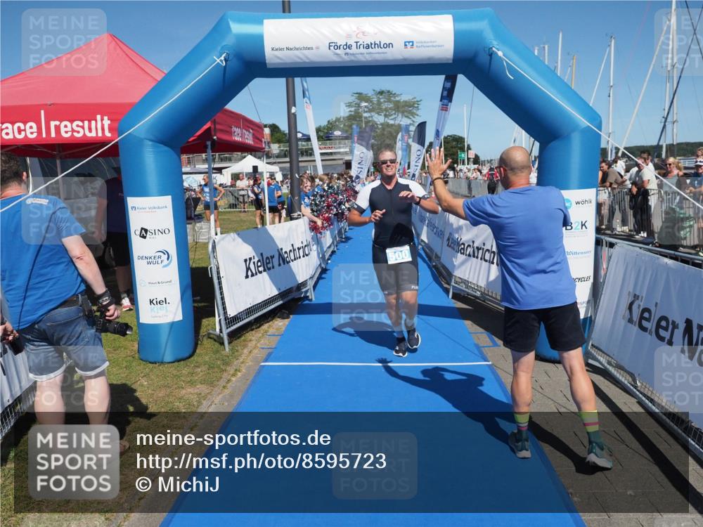 17.08.2025 - KN Förde Triathlon 2025 MichiJ http://msf.ph/oto/8595723 17.08.2025 13:56:58 Laufen 500 meine-sportfotos.de