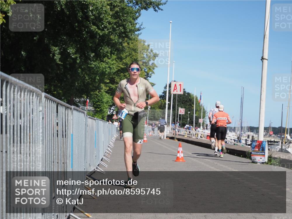 17.08.2025 - KN Förde Triathlon 2025 KatJ http://msf.ph/oto/8595745 17.08.2025 13:40:54 Laufen 466, 548 meine-sportfotos.de