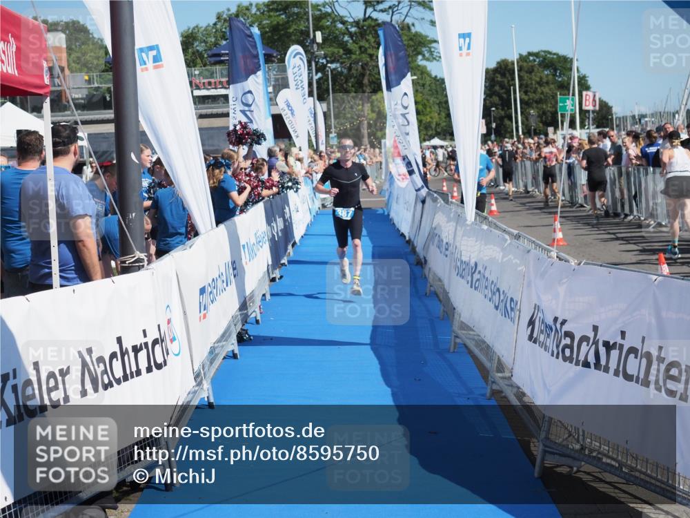 17.08.2025 - KN Förde Triathlon 2025 MichiJ http://msf.ph/oto/8595750 17.08.2025 12:04:49 Laufen 387 meine-sportfotos.de
