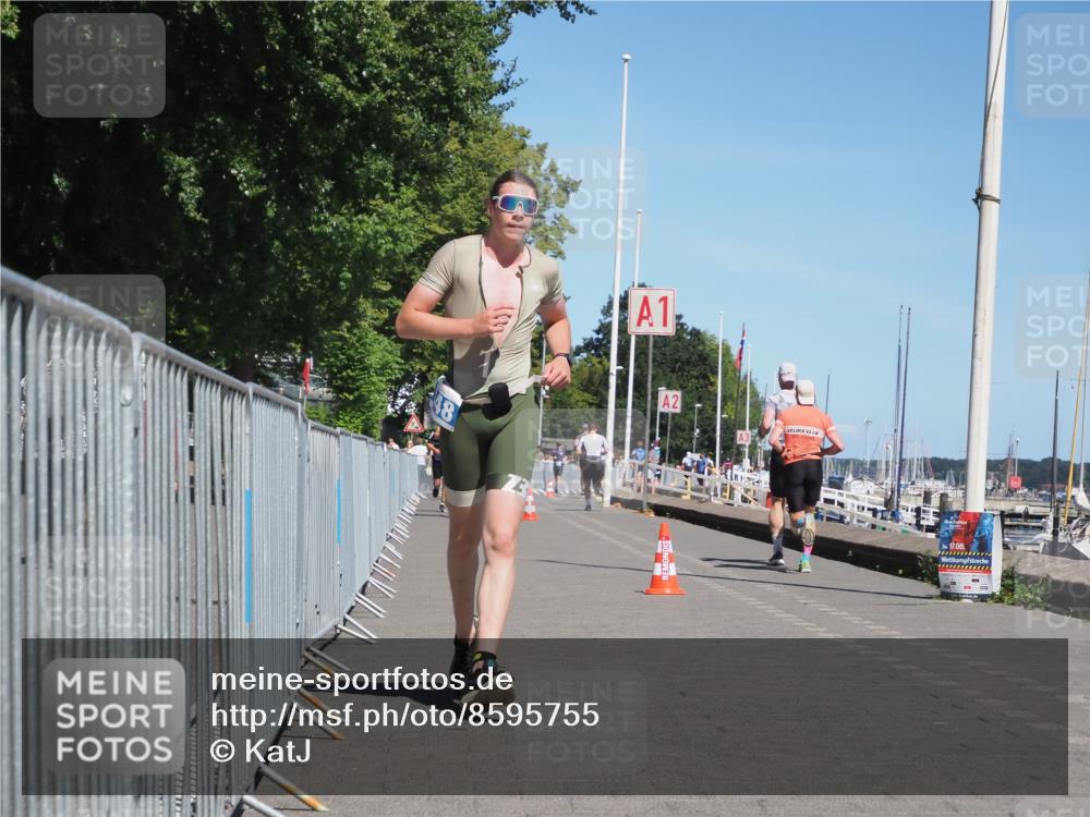 17.08.2025 - KN Förde Triathlon 2025 KatJ http://msf.ph/oto/8595755 17.08.2025 13:40:54 Laufen 466, 548 meine-sportfotos.de