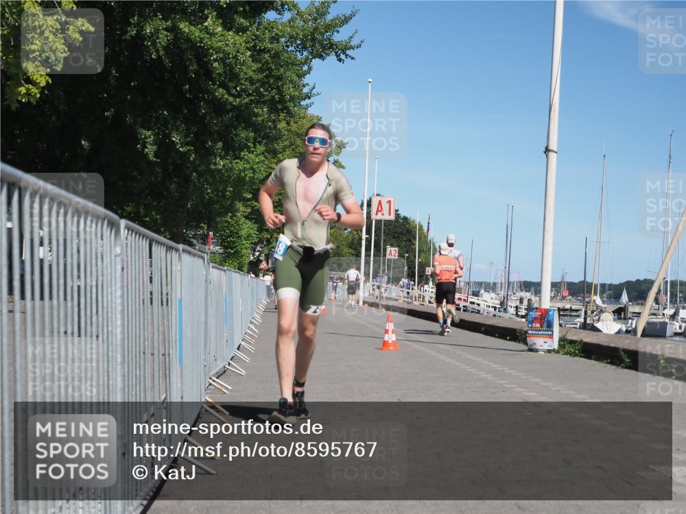 17.08.2025 - KN Förde Triathlon 2025 KatJ http://msf.ph/oto/8595767 17.08.2025 13:40:55 Laufen 466, 548 meine-sportfotos.de