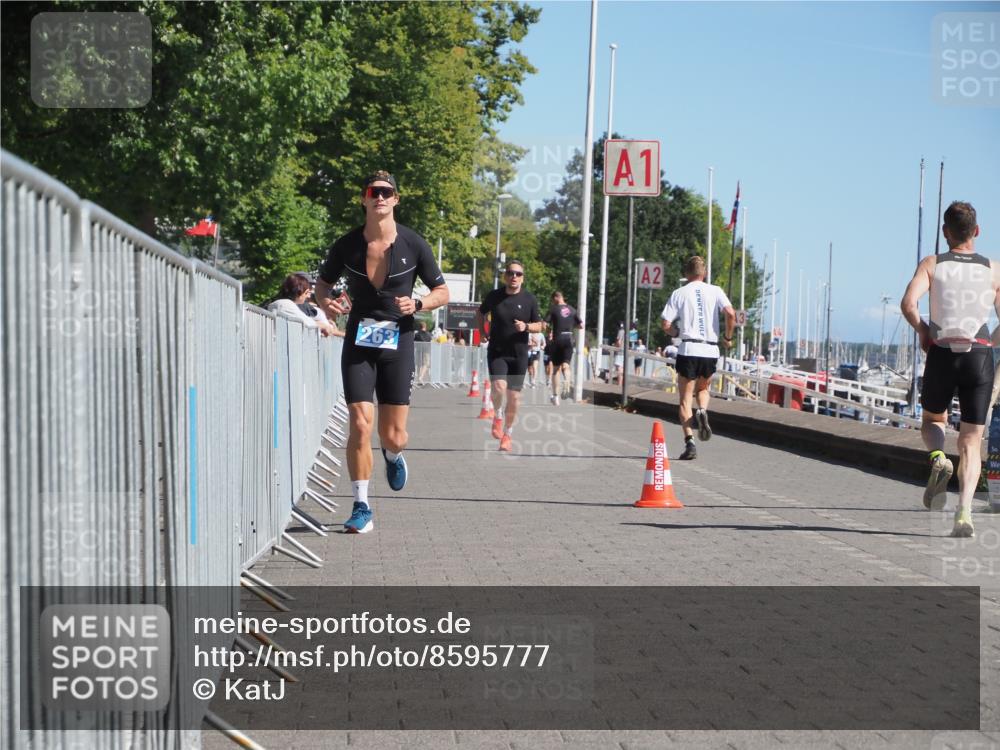 17.08.2025 - KN Förde Triathlon 2025 KatJ http://msf.ph/oto/8595777 17.08.2025 11:43:33 Laufen 263, 281 meine-sportfotos.de