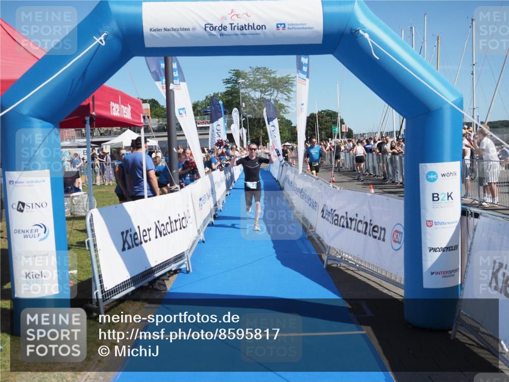 17.08.2025 - KN Förde Triathlon 2025 MichiJ http://msf.ph/oto/8595817 17.08.2025 12:04:50 Laufen 387 meine-sportfotos.de