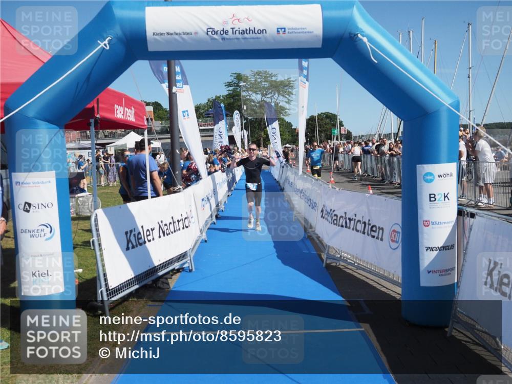 17.08.2025 - KN Förde Triathlon 2025 MichiJ http://msf.ph/oto/8595823 17.08.2025 12:04:50 Laufen 387 meine-sportfotos.de
