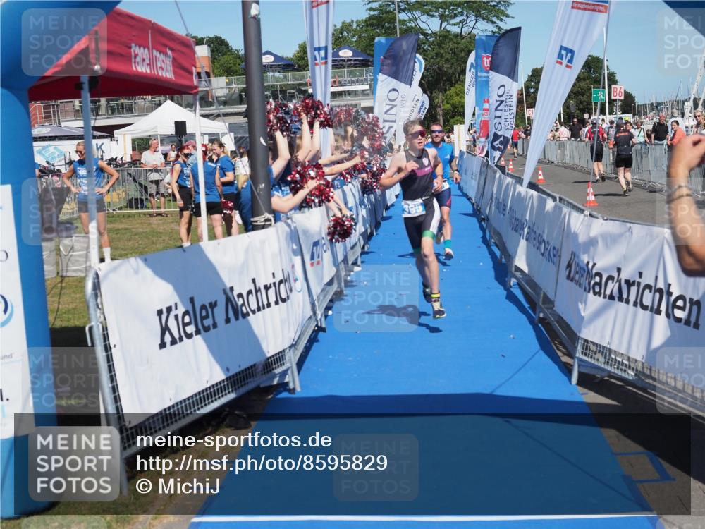 17.08.2025 - KN Förde Triathlon 2025 MichiJ http://msf.ph/oto/8595829 17.08.2025 13:57:02 Laufen 395, 476, 500 meine-sportfotos.de