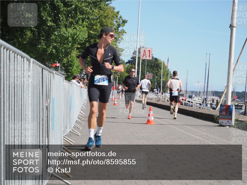 17.08.2025 - KN Förde Triathlon 2025 KatJ http://msf.ph/oto/8595855 17.08.2025 11:43:35 Laufen 263, 281 meine-sportfotos.de