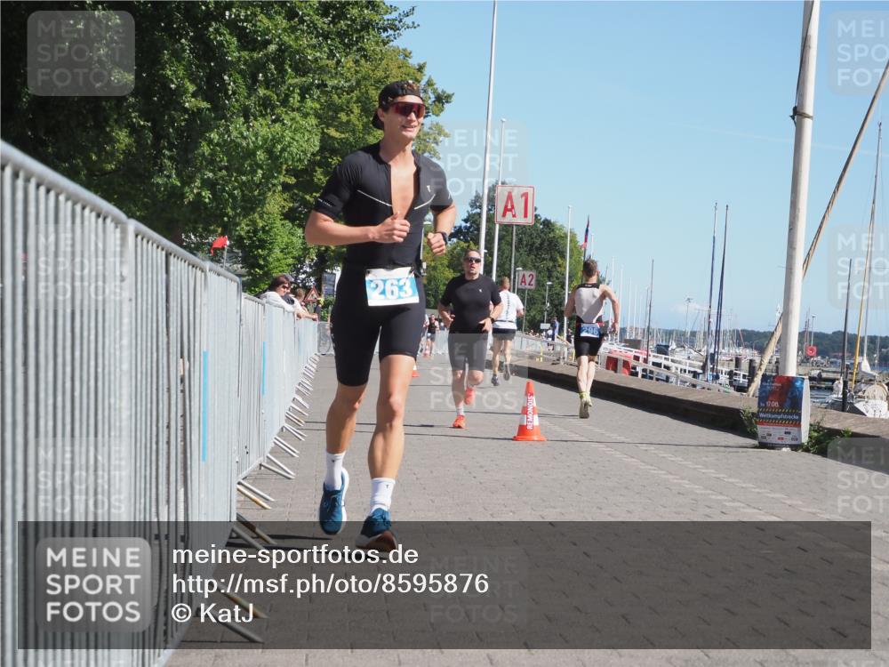 17.08.2025 - KN Förde Triathlon 2025 KatJ http://msf.ph/oto/8595876 17.08.2025 11:43:36 Laufen 263, 281 meine-sportfotos.de