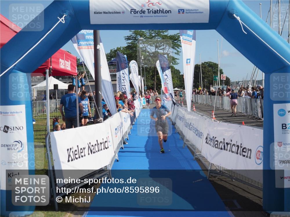 17.08.2025 - KN Förde Triathlon 2025 MichiJ http://msf.ph/oto/8595896 17.08.2025 10:40:11 Laufen 234 meine-sportfotos.de