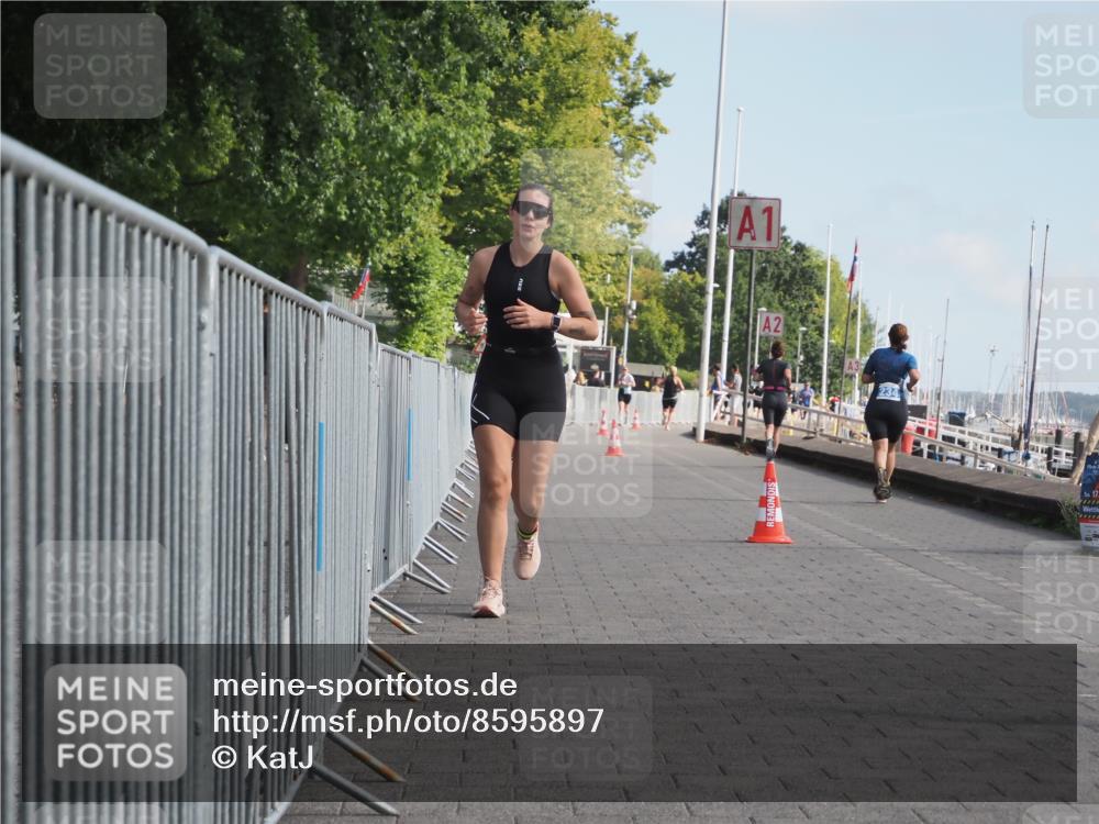 17.08.2025 - KN Förde Triathlon 2025 KatJ http://msf.ph/oto/8595897 17.08.2025 10:25:04 Laufen 248 meine-sportfotos.de