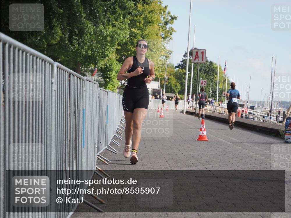 17.08.2025 - KN Förde Triathlon 2025 KatJ http://msf.ph/oto/8595907 17.08.2025 10:25:04 Laufen 248 meine-sportfotos.de
