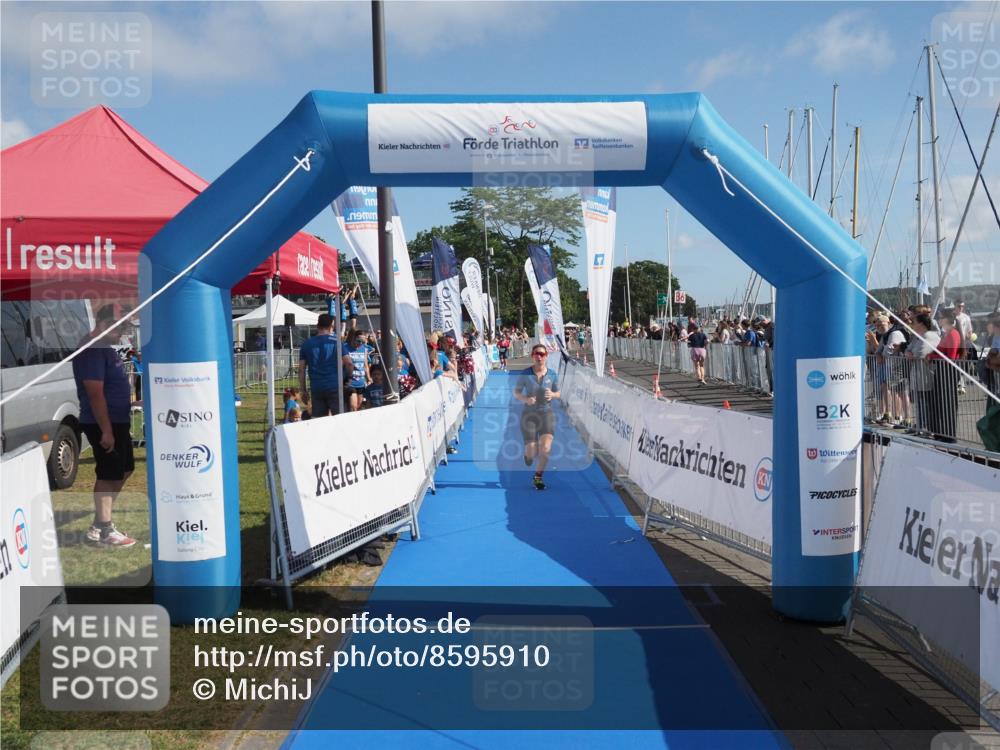 17.08.2025 - KN Förde Triathlon 2025 MichiJ http://msf.ph/oto/8595910 17.08.2025 10:40:11 Laufen 234 meine-sportfotos.de