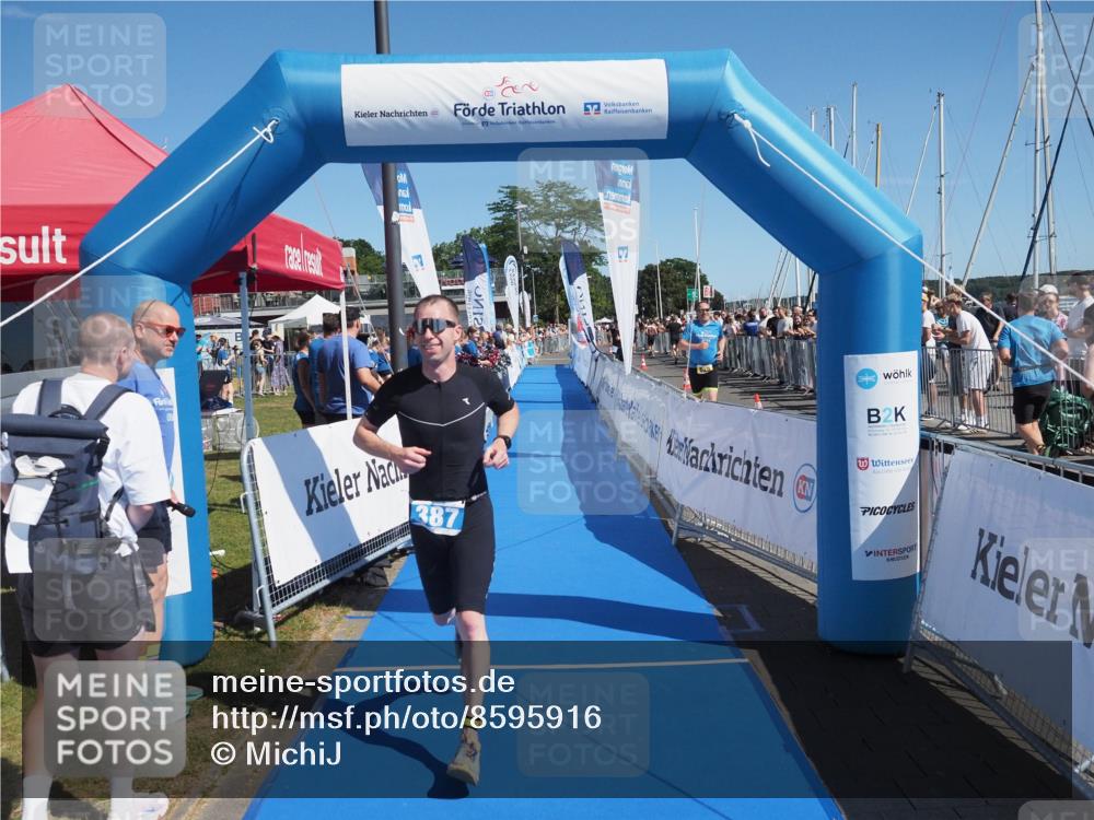 17.08.2025 - KN Förde Triathlon 2025 MichiJ http://msf.ph/oto/8595916 17.08.2025 12:04:52 Laufen 387 meine-sportfotos.de