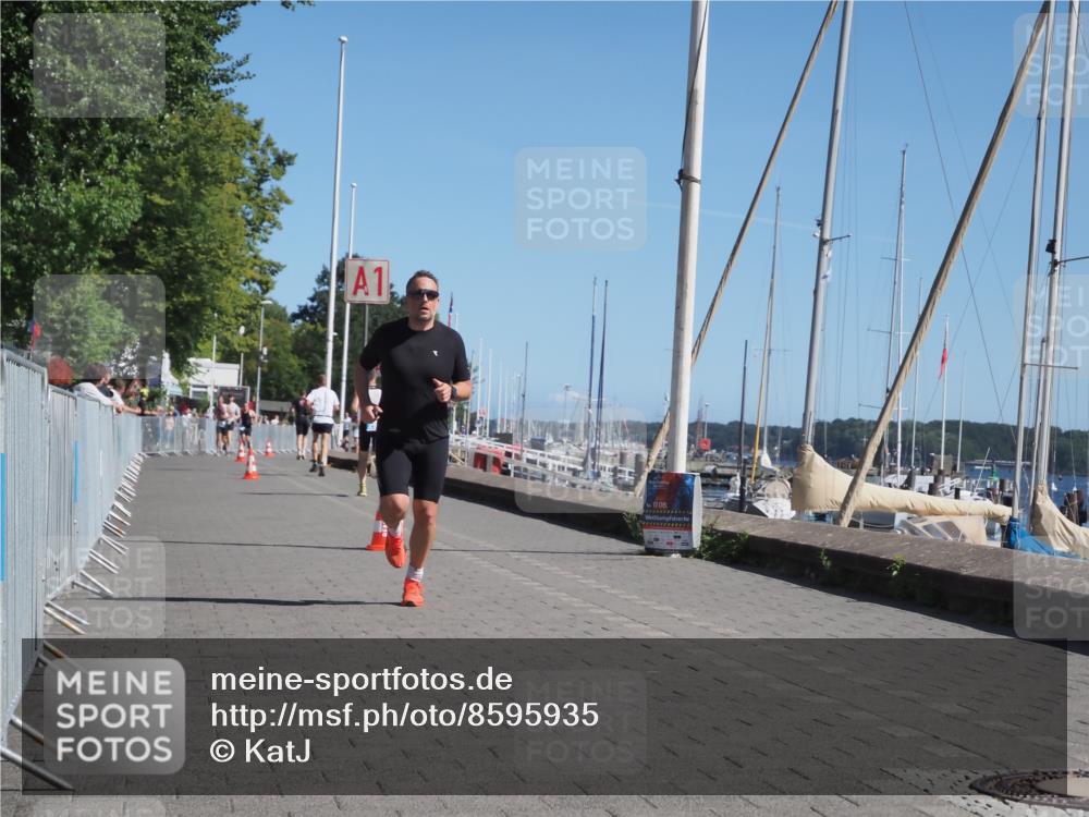 17.08.2025 - KN Förde Triathlon 2025 KatJ http://msf.ph/oto/8595935 17.08.2025 11:43:38 Laufen 263, 281 meine-sportfotos.de