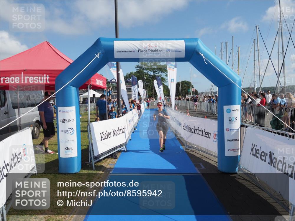 17.08.2025 - KN Förde Triathlon 2025 MichiJ http://msf.ph/oto/8595942 17.08.2025 10:40:12 Laufen 234 meine-sportfotos.de