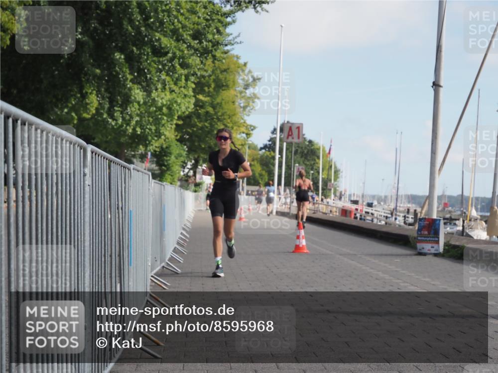 17.08.2025 - KN Förde Triathlon 2025 KatJ http://msf.ph/oto/8595968 17.08.2025 10:25:12 Laufen 200 meine-sportfotos.de