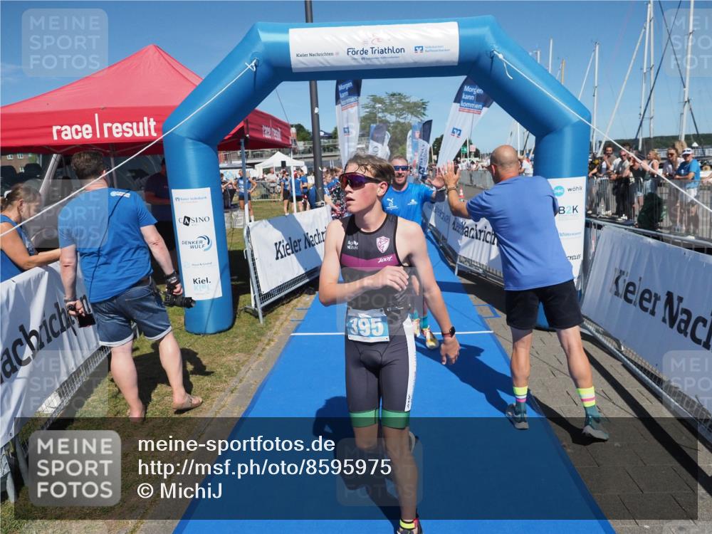 17.08.2025 - KN Förde Triathlon 2025 MichiJ http://msf.ph/oto/8595975 17.08.2025 13:57:05 Laufen 395, 476 meine-sportfotos.de