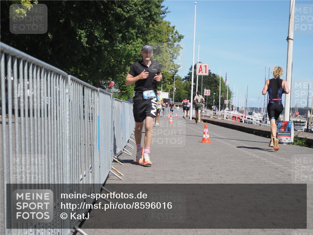 17.08.2025 - KN Förde Triathlon 2025 KatJ http://msf.ph/oto/8596016 17.08.2025 13:41:11 Laufen 456, 508, 519, 525 meine-sportfotos.de