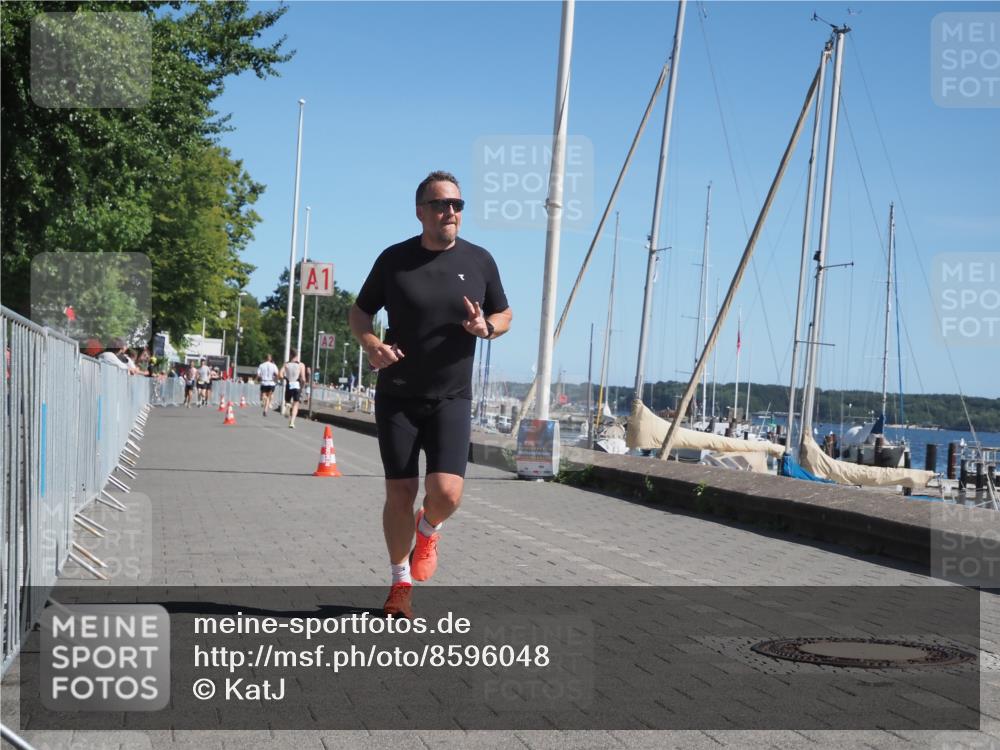 17.08.2025 - KN Förde Triathlon 2025 KatJ http://msf.ph/oto/8596048 17.08.2025 11:43:40 Laufen 263, 281 meine-sportfotos.de