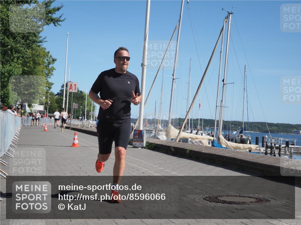 17.08.2025 - KN Förde Triathlon 2025 KatJ http://msf.ph/oto/8596066 17.08.2025 11:43:40 Laufen 263, 281 meine-sportfotos.de