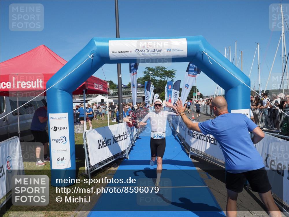 17.08.2025 - KN Förde Triathlon 2025 MichiJ http://msf.ph/oto/8596079 17.08.2025 13:57:53 Laufen 529 meine-sportfotos.de
