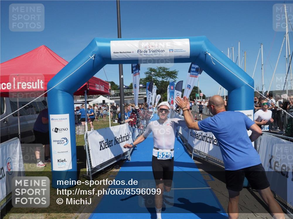 17.08.2025 - KN Förde Triathlon 2025 MichiJ http://msf.ph/oto/8596099 17.08.2025 13:57:54 Laufen 430, 529 meine-sportfotos.de