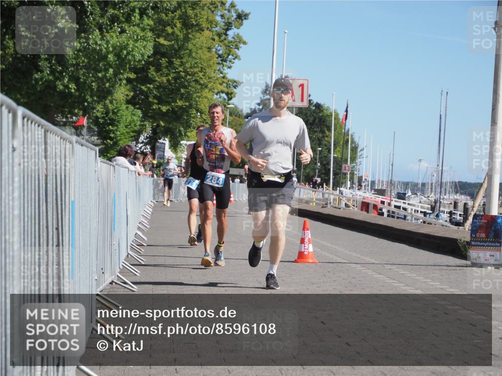 17.08.2025 - KN Förde Triathlon 2025 KatJ http://msf.ph/oto/8596108 17.08.2025 11:43:55 Laufen 271, 284, 643 meine-sportfotos.de
