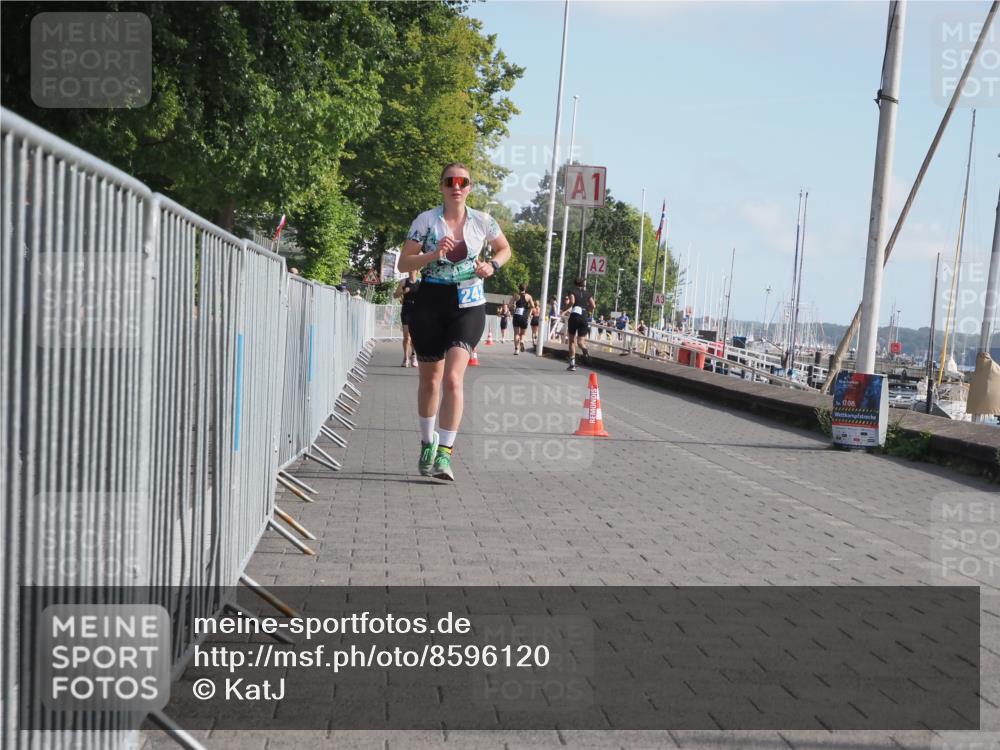 17.08.2025 - KN Förde Triathlon 2025 KatJ http://msf.ph/oto/8596120 17.08.2025 10:25:32 Laufen 242, 244 meine-sportfotos.de