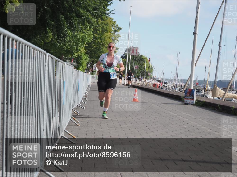17.08.2025 - KN Förde Triathlon 2025 KatJ http://msf.ph/oto/8596156 17.08.2025 10:25:33 Laufen 242, 244 meine-sportfotos.de