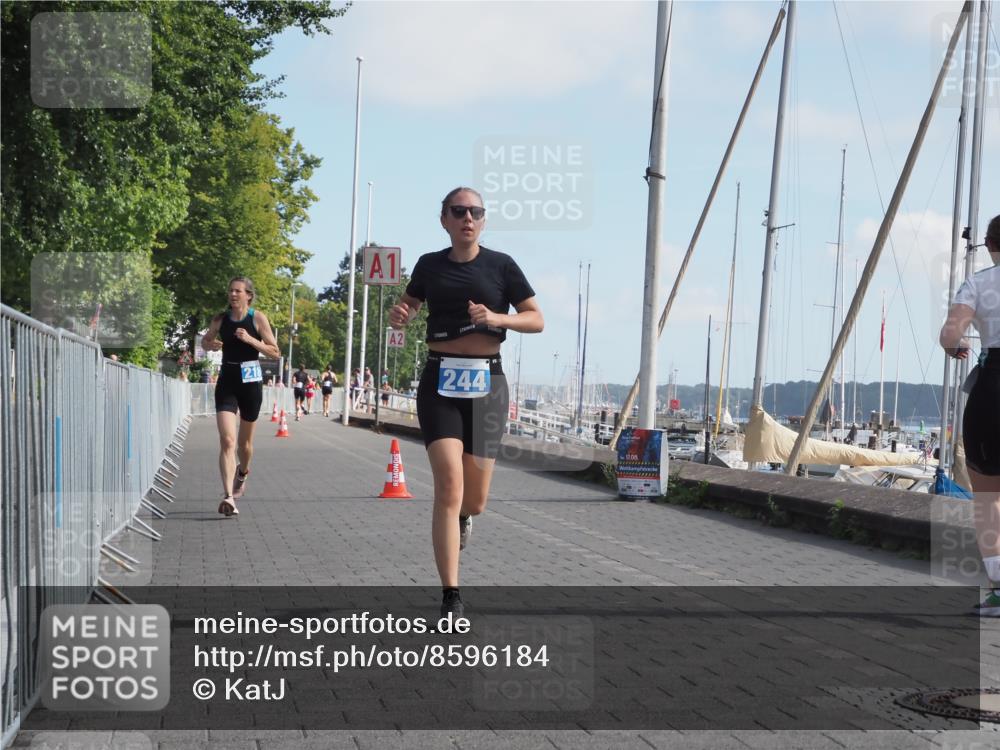 17.08.2025 - KN Förde Triathlon 2025 KatJ http://msf.ph/oto/8596184 17.08.2025 10:25:40 Laufen 218, 244 meine-sportfotos.de