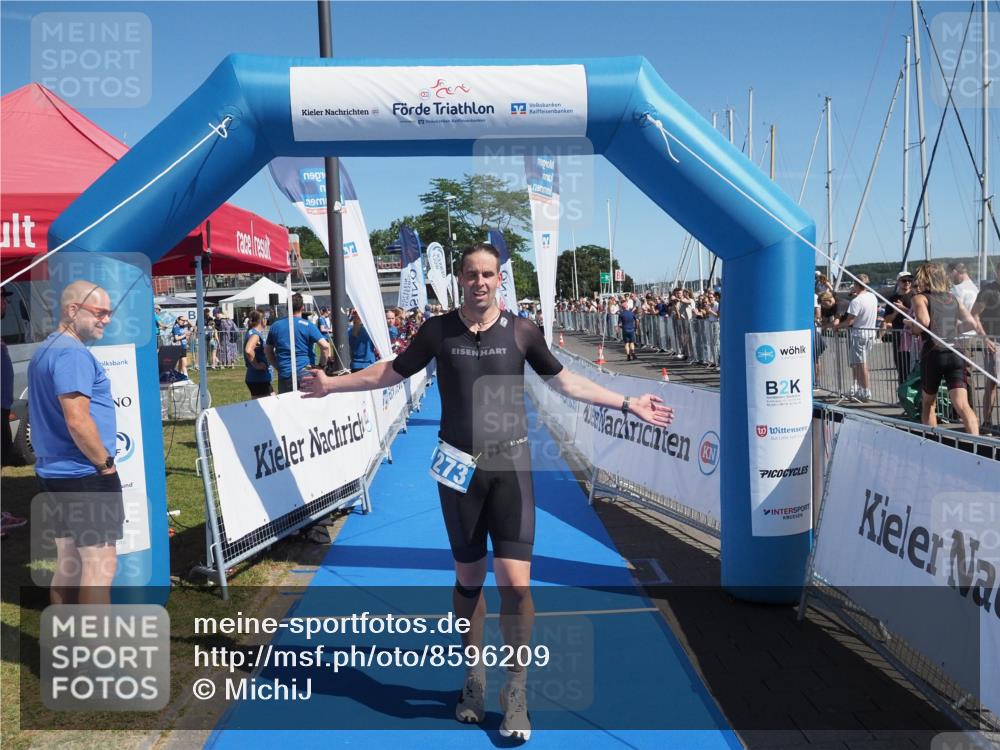 17.08.2025 - KN Förde Triathlon 2025 MichiJ http://msf.ph/oto/8596209 17.08.2025 12:05:27 Laufen 273 meine-sportfotos.de