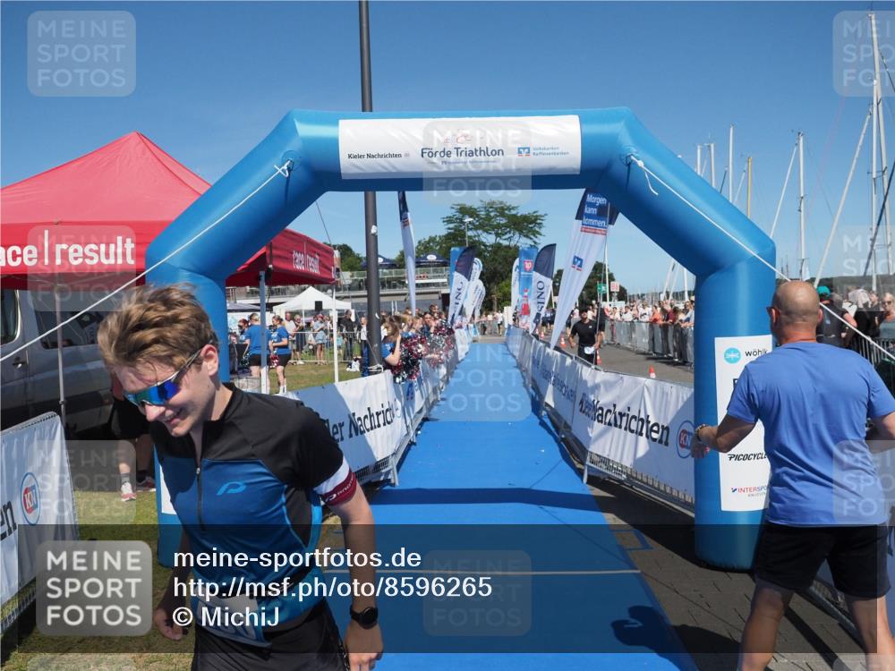 17.08.2025 - KN Förde Triathlon 2025 MichiJ http://msf.ph/oto/8596265 17.08.2025 13:57:59 Laufen 430, 529 meine-sportfotos.de