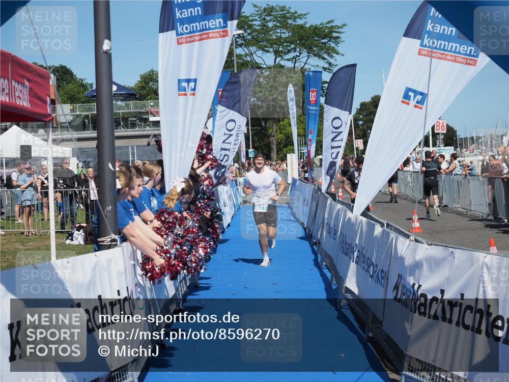 17.08.2025 - KN Förde Triathlon 2025 MichiJ http://msf.ph/oto/8596270 17.08.2025 13:58:09 Laufen 421 meine-sportfotos.de