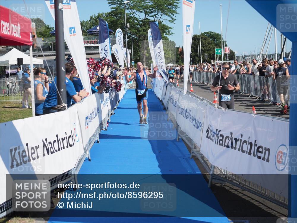 17.08.2025 - KN Förde Triathlon 2025 MichiJ http://msf.ph/oto/8596295 17.08.2025 12:06:03 Laufen 272 meine-sportfotos.de