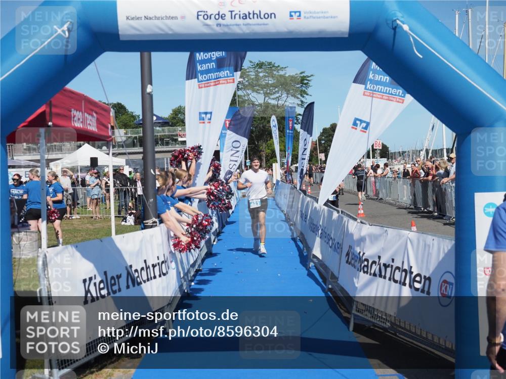 17.08.2025 - KN Förde Triathlon 2025 MichiJ http://msf.ph/oto/8596304 17.08.2025 13:58:10 Laufen 421 meine-sportfotos.de