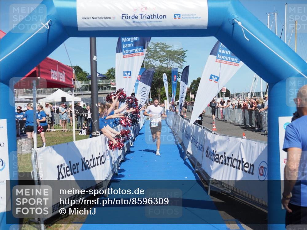 17.08.2025 - KN Förde Triathlon 2025 MichiJ http://msf.ph/oto/8596309 17.08.2025 13:58:10 Laufen 421 meine-sportfotos.de