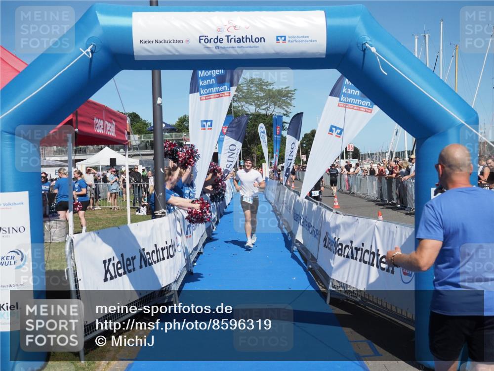 17.08.2025 - KN Förde Triathlon 2025 MichiJ http://msf.ph/oto/8596319 17.08.2025 13:58:11 Laufen 421 meine-sportfotos.de