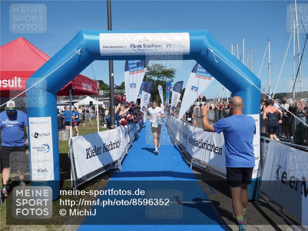 17.08.2025 - KN Förde Triathlon 2025 MichiJ http://msf.ph/oto/8596352 17.08.2025 13:58:11 Laufen 421 meine-sportfotos.de