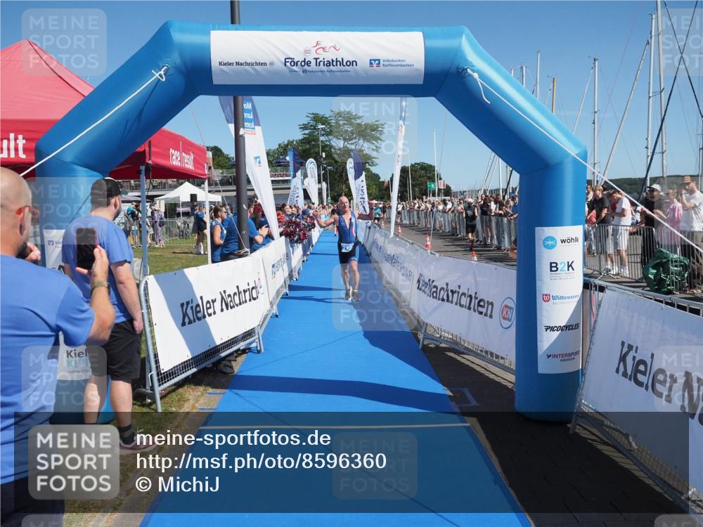 17.08.2025 - KN Förde Triathlon 2025 MichiJ http://msf.ph/oto/8596360 17.08.2025 12:06:04 Laufen 272 meine-sportfotos.de