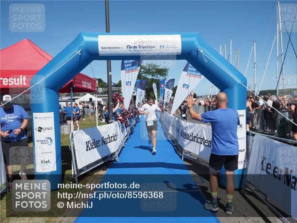 17.08.2025 - KN Förde Triathlon 2025 MichiJ http://msf.ph/oto/8596368 17.08.2025 13:58:12 Laufen 421 meine-sportfotos.de