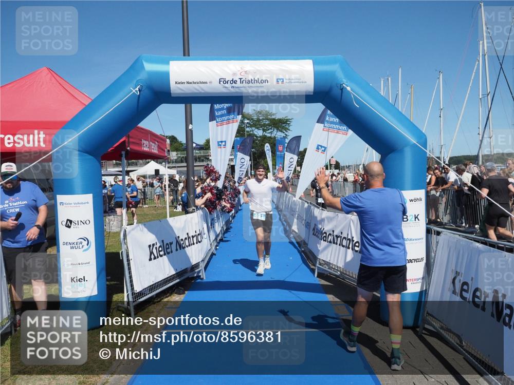 17.08.2025 - KN Förde Triathlon 2025 MichiJ http://msf.ph/oto/8596381 17.08.2025 13:58:12 Laufen 421 meine-sportfotos.de