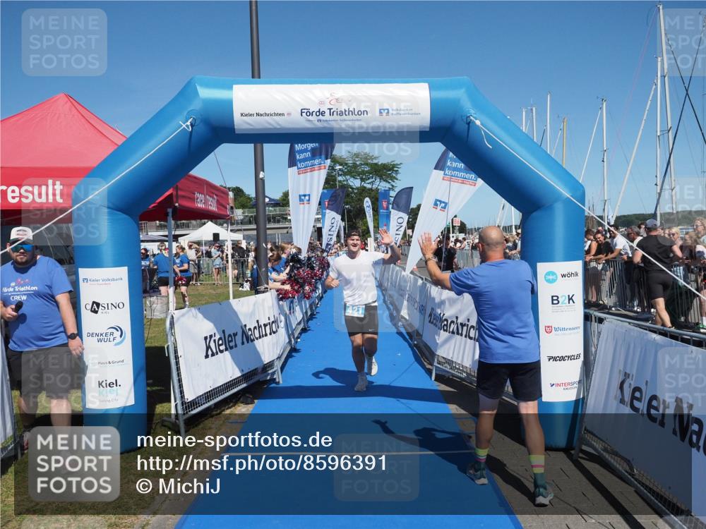 17.08.2025 - KN Förde Triathlon 2025 MichiJ http://msf.ph/oto/8596391 17.08.2025 13:58:12 Laufen 421 meine-sportfotos.de